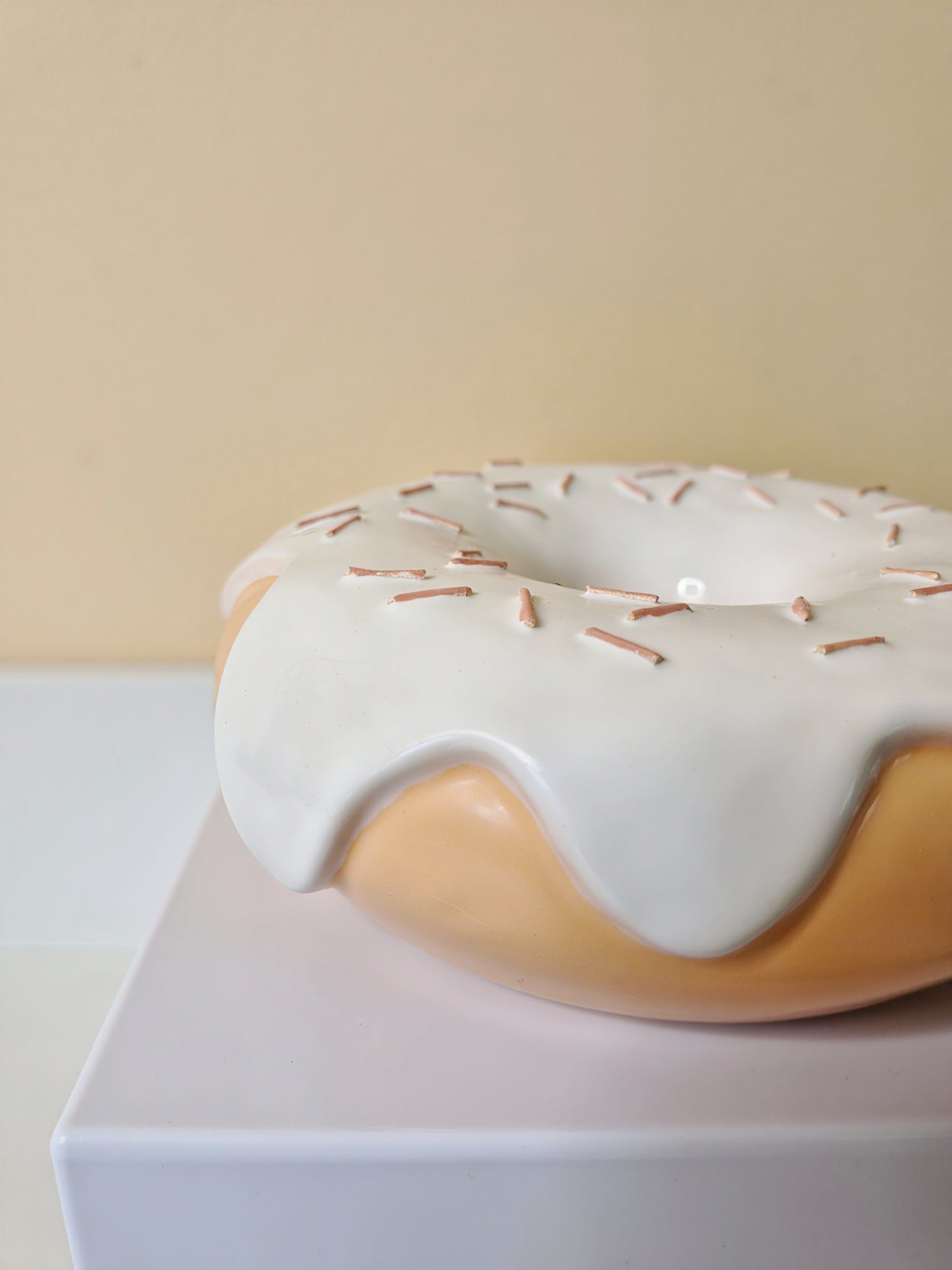 Wall Donut Peach