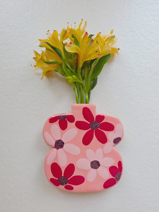 Wall Vase Miss Scarlet