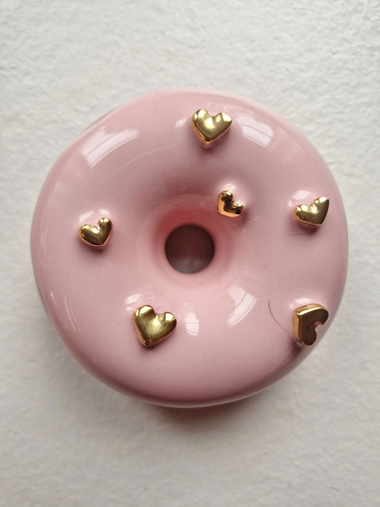 Tilaustyö: LOVEDONUT- Love at First Bite