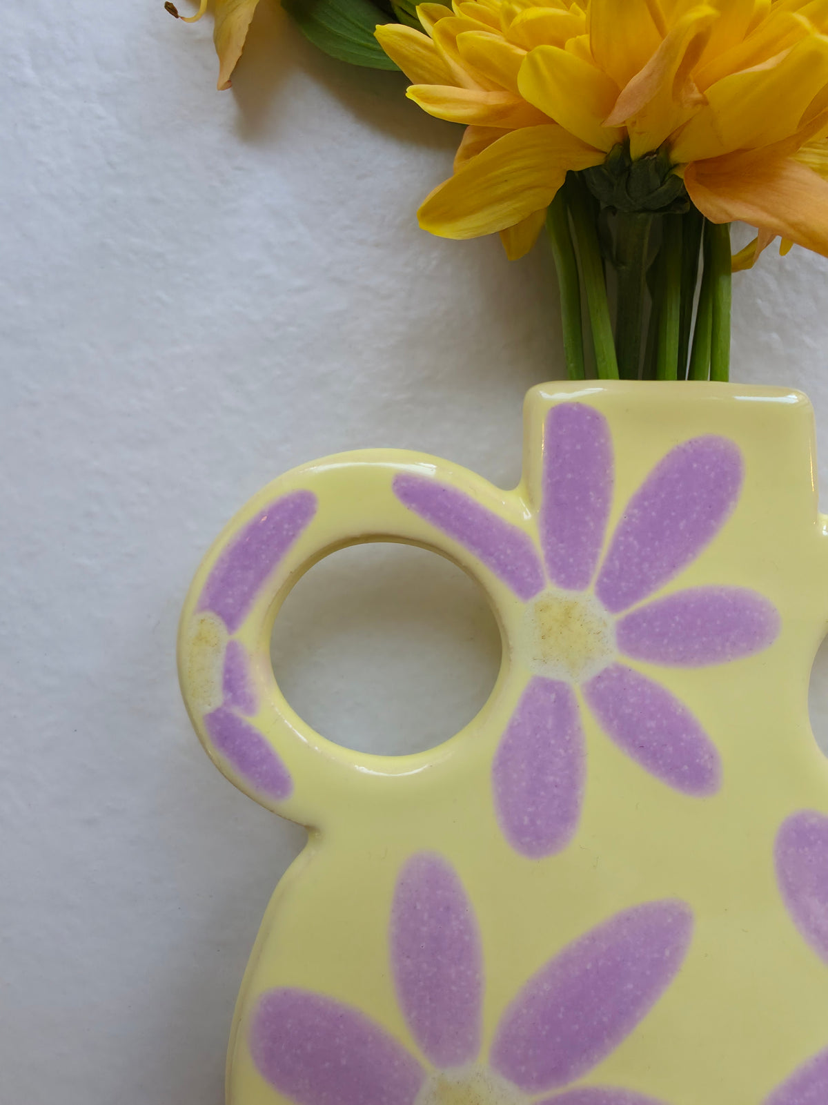 Wall Vase Lady Lemonade