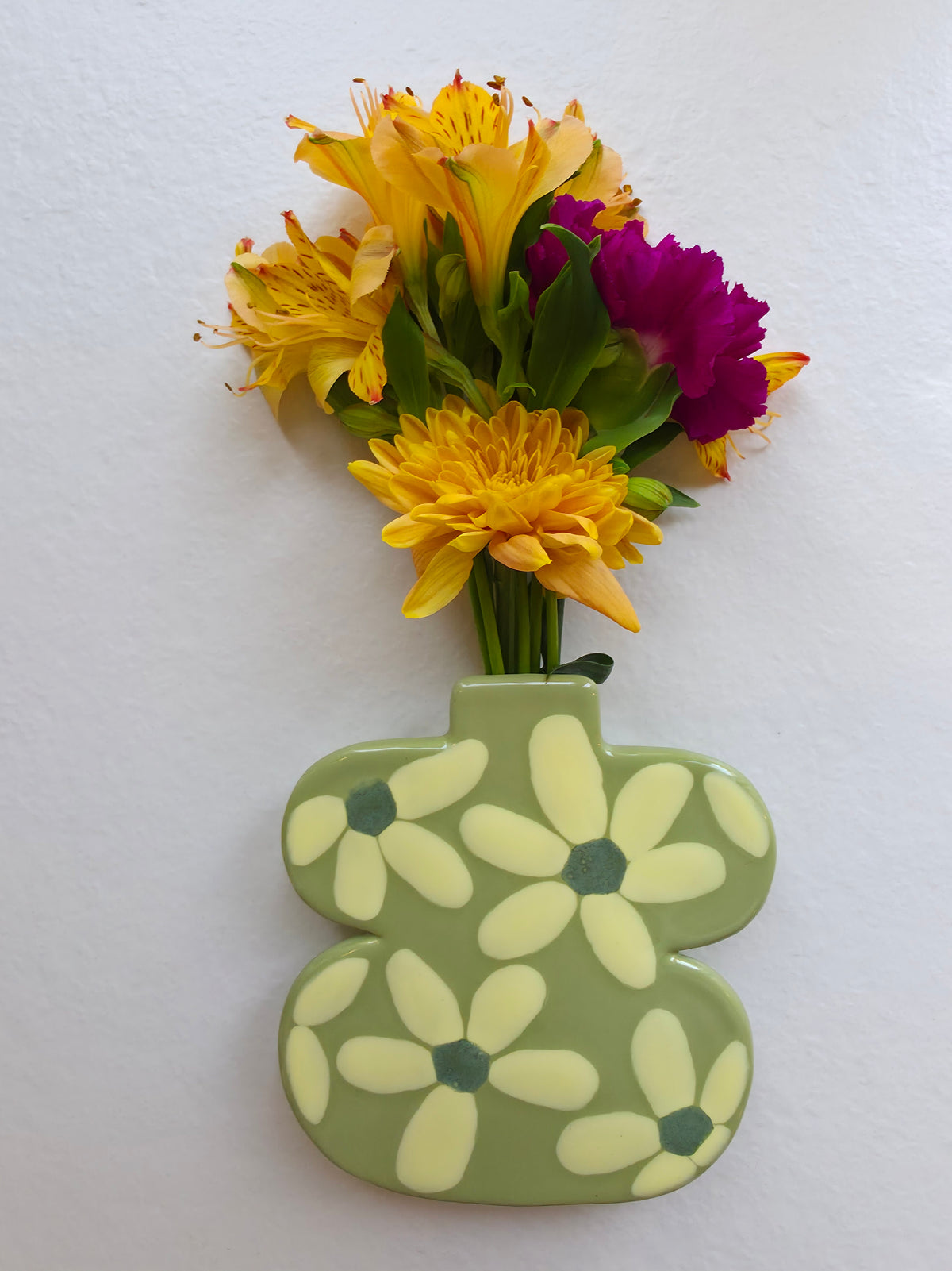 Wall Vase Madame Olive