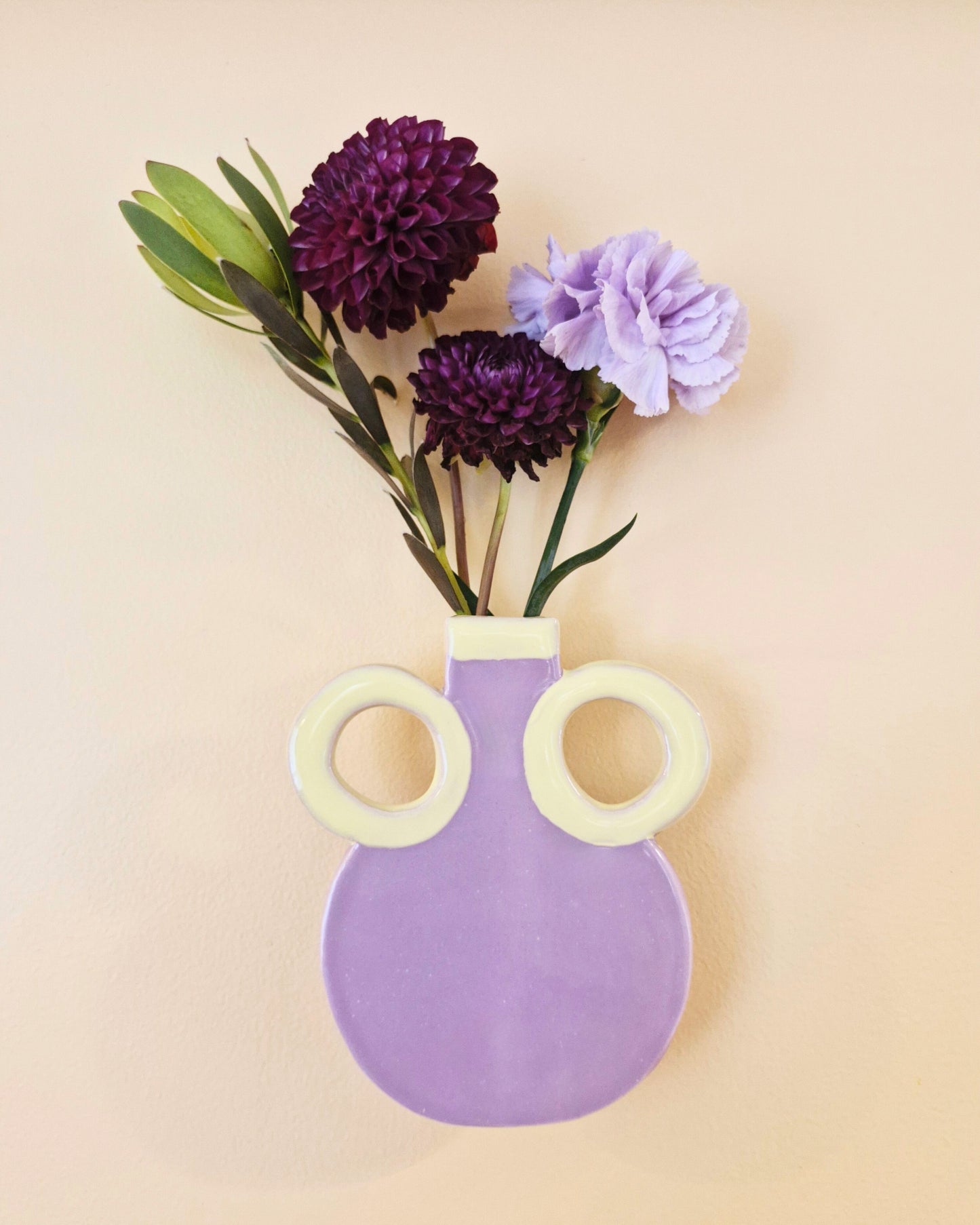 Wall Vase Round lila